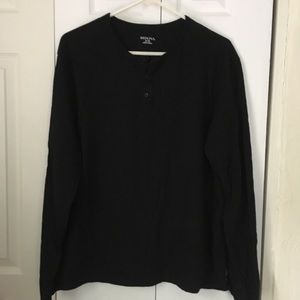 Long sleeved Henley type tee